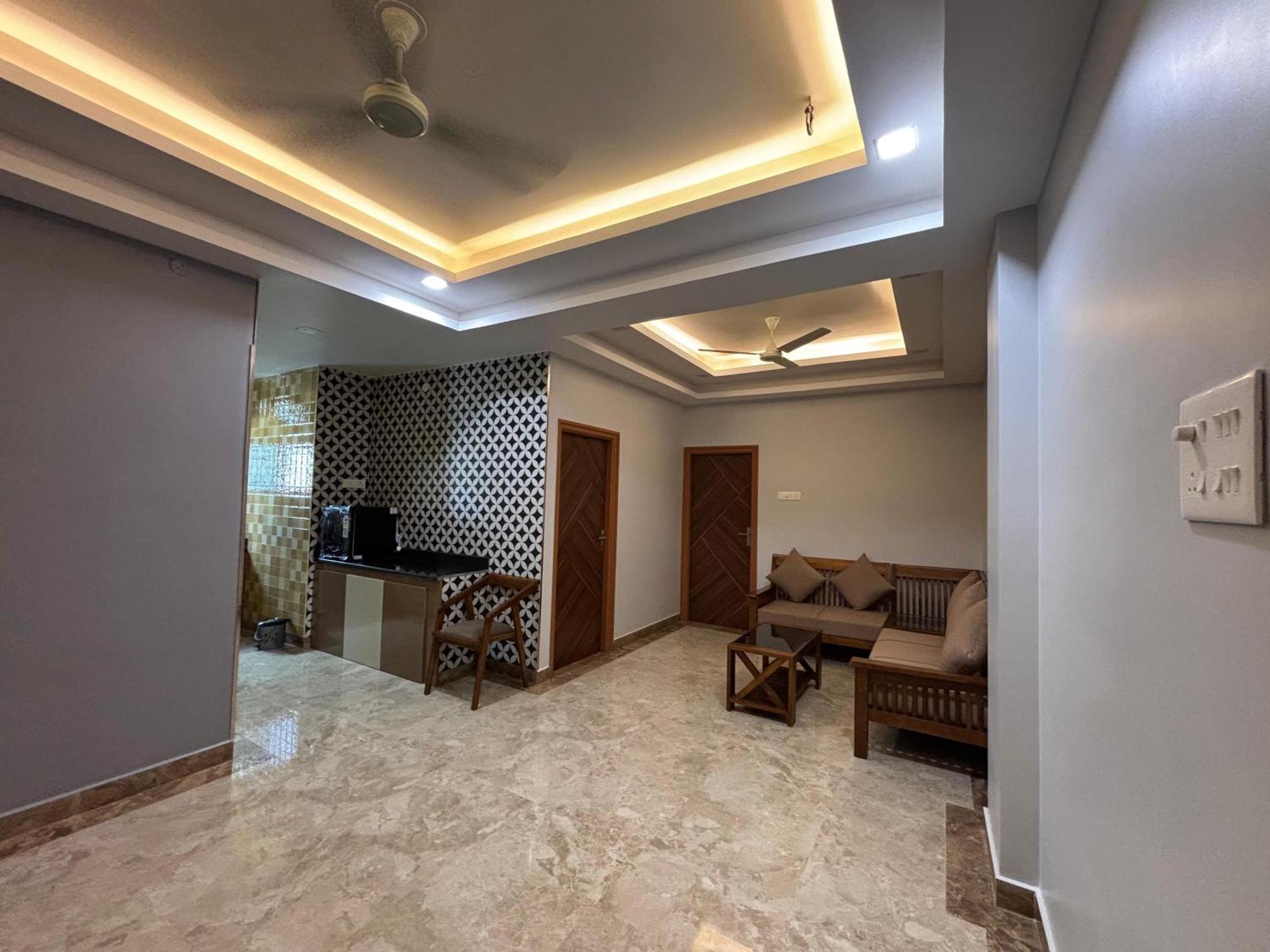 Srirangam Nandavanam Service Apartments Tiruchirappalli Eksteriør bilde