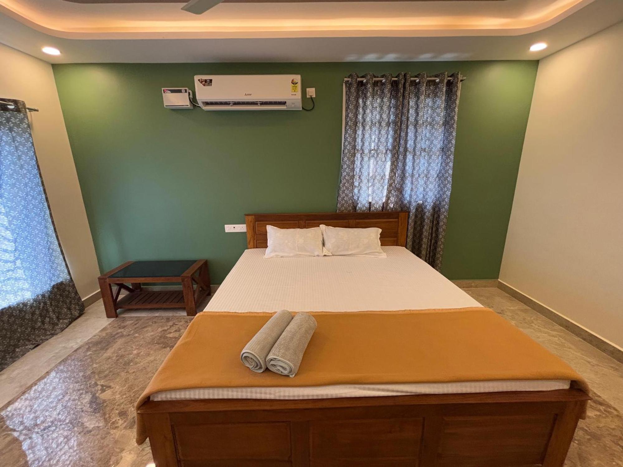 Srirangam Nandavanam Service Apartments Tiruchirappalli Eksteriør bilde