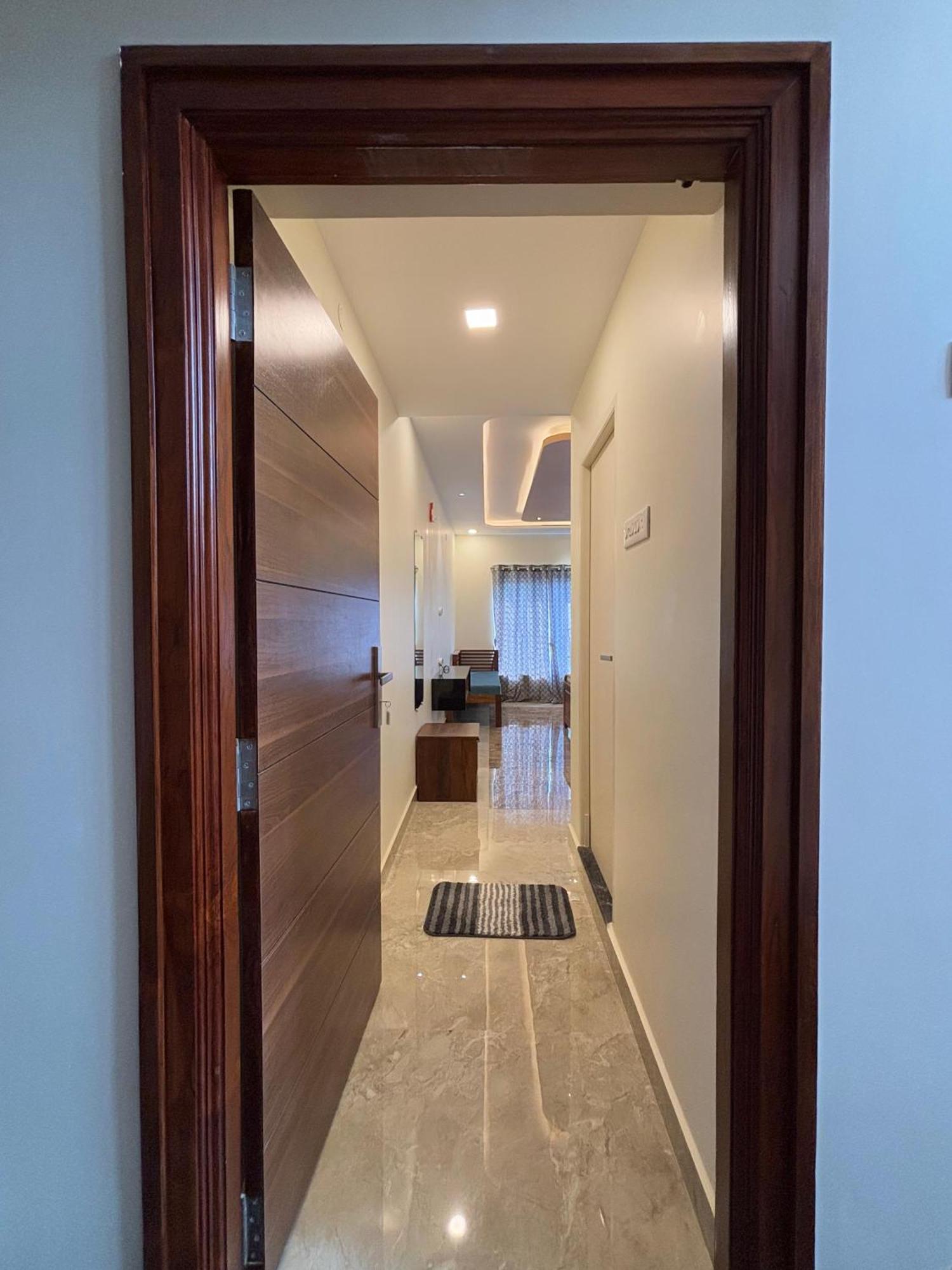 Srirangam Nandavanam Service Apartments Tiruchirappalli Eksteriør bilde